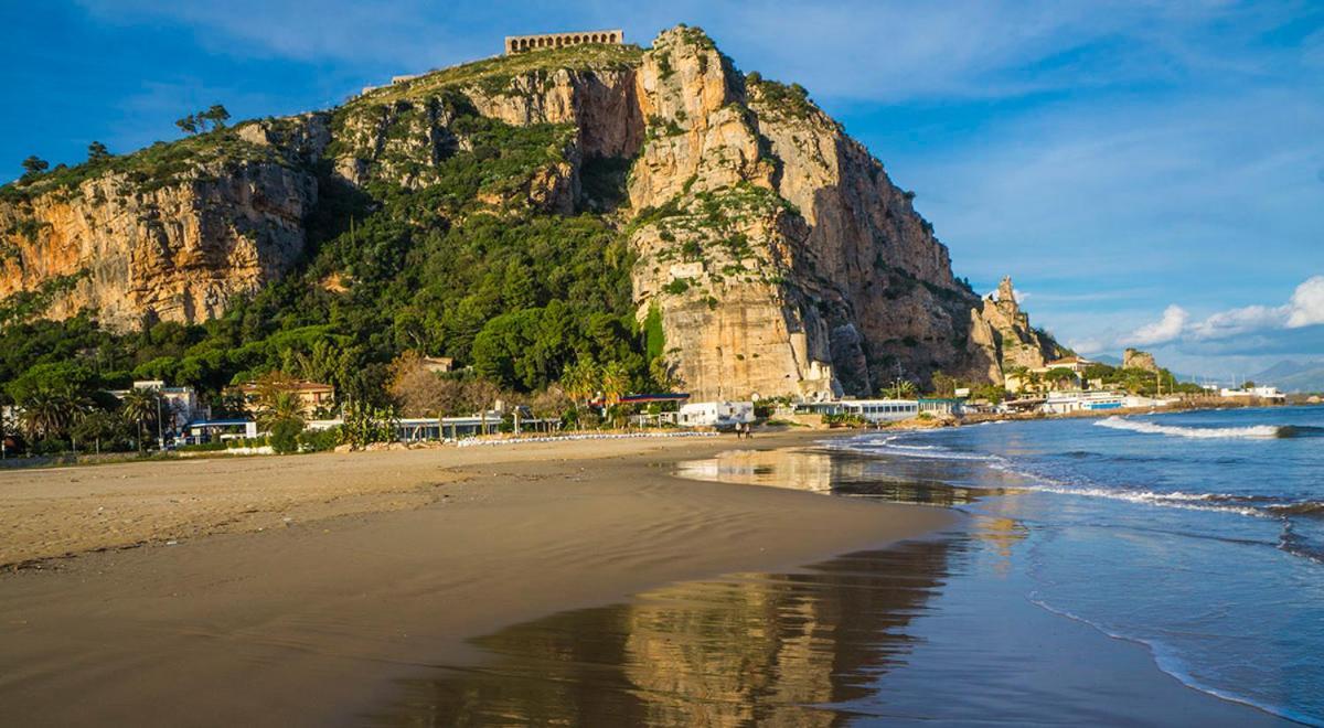 Casa Domitilla Vista Mare - Spiagge, Storia & Relax Wifi - Netflix 테라치나 외부 사진